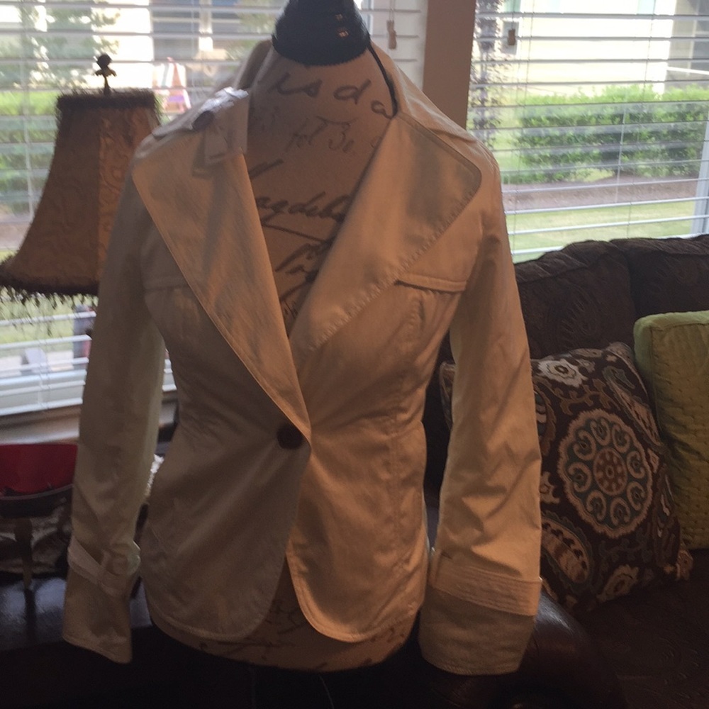 Jacket - Picture 2 of 7